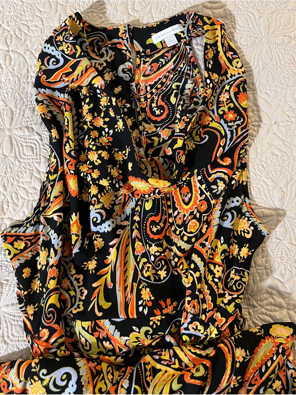 New York & Company Women’s L Paisley Romper Sleeveless V-Neck - Picture 3 of 4